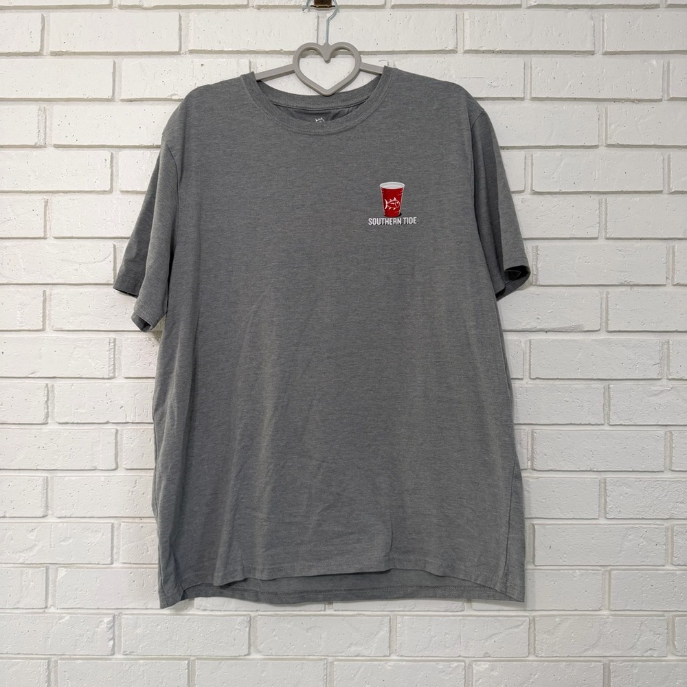 Southern Tide “Skipjack Reracks” Graphic Tee – Men’s XL